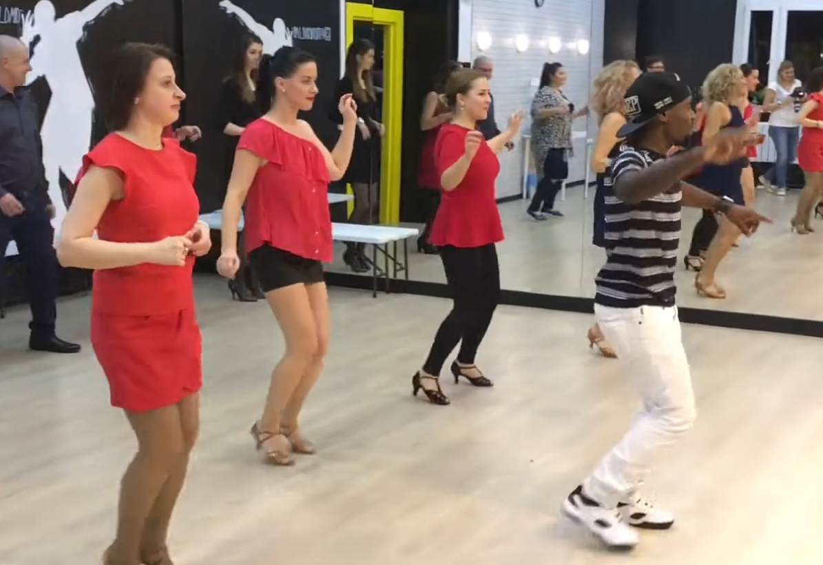 Латинская вечеринка в Tropicana Dance