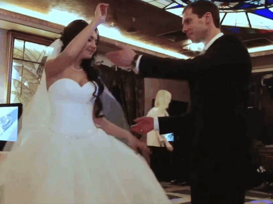 Чувственный танец на свадьбе 