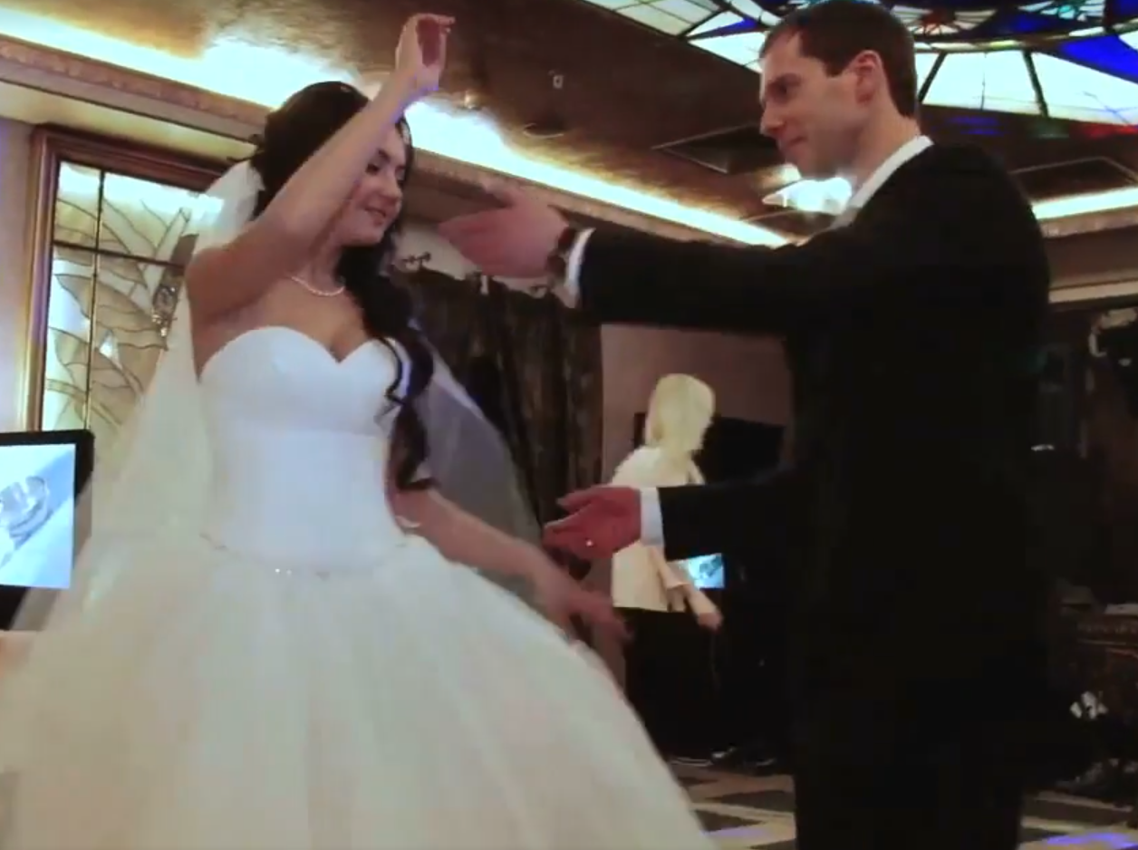 Чувственный танец на свадьбе 