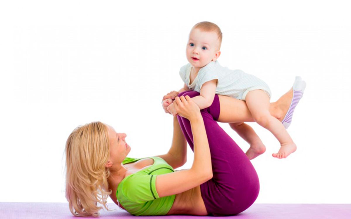 Фитнес мама и малыш